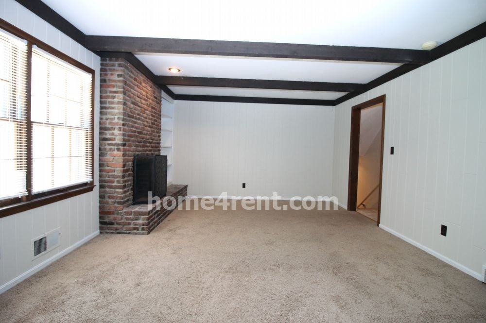 8424 W 98th St - Photo 2 of 19