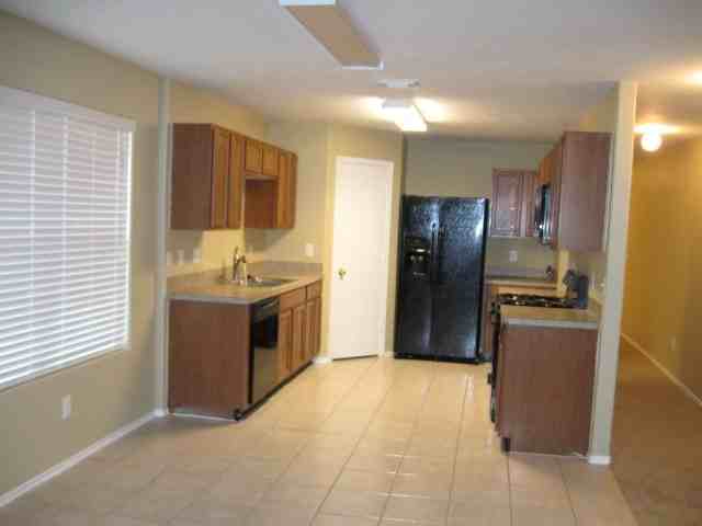 7815 Chervil Ln - Photo 3 of 10