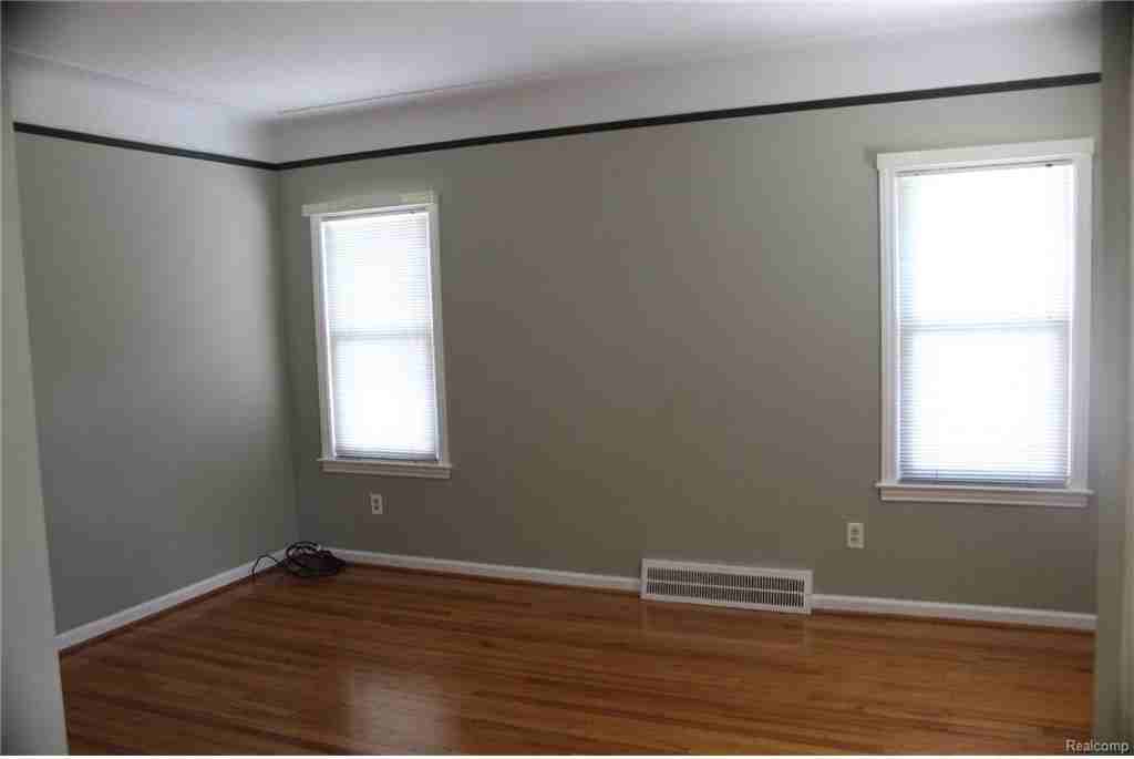 2950 McKinley St - Photo 3 of 36