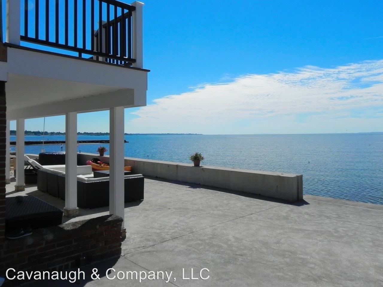 466 Seaside Ave - Photo 2 of 34