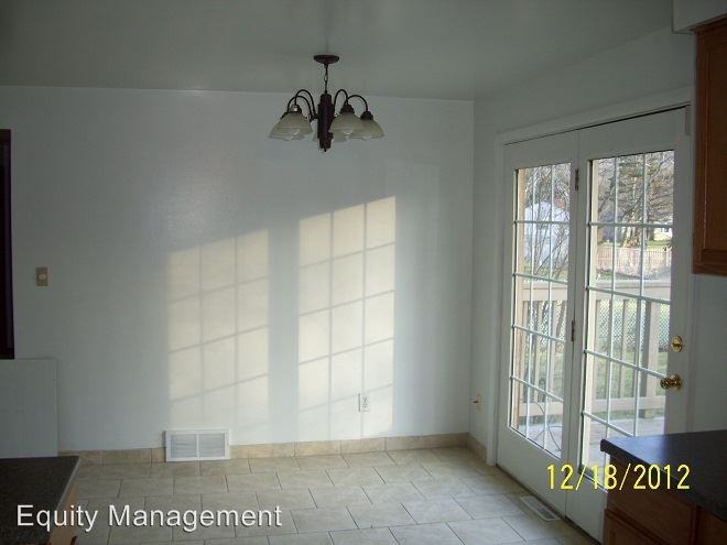 3975 Kirk Rd - Photo 2 of 20