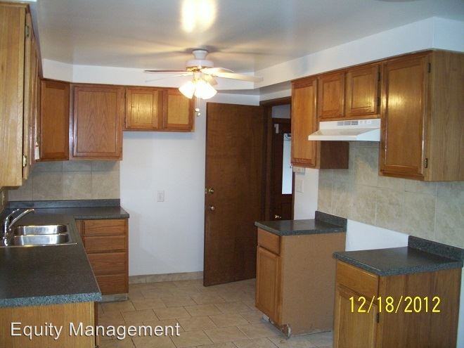 3975 Kirk Rd - Photo 3 of 20