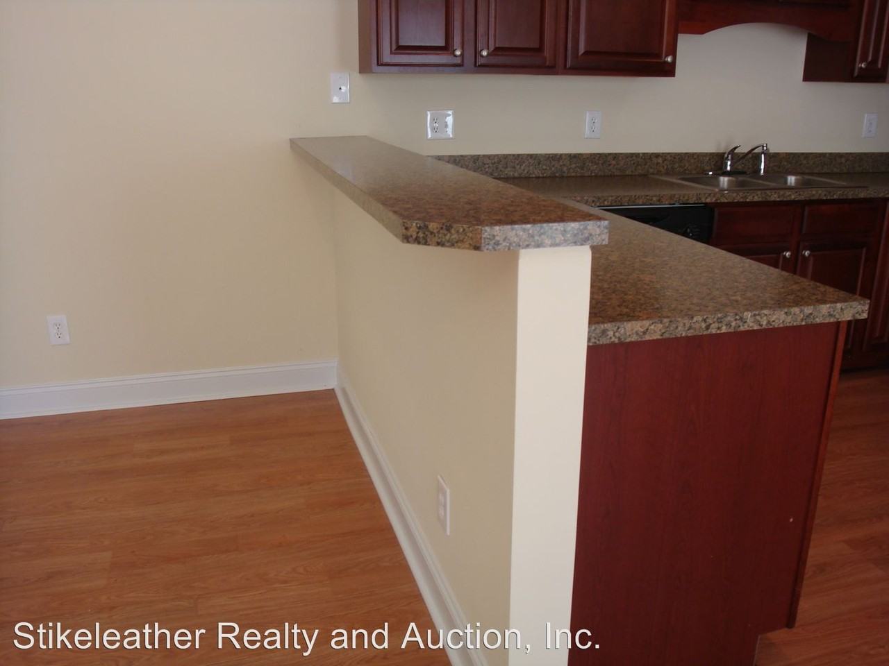 120 Sherman Oaks - Photo 3 of 15