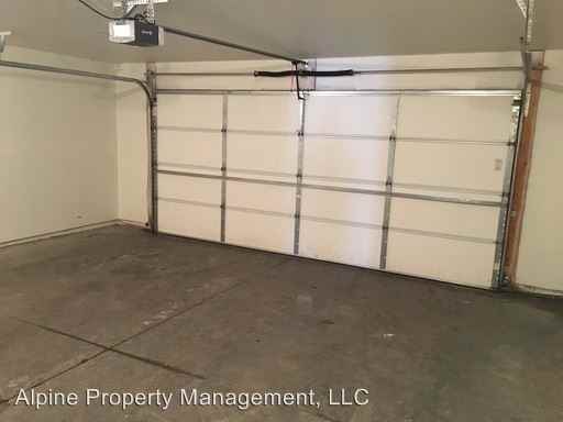 2504 Augusta St - Photo 2 of 7