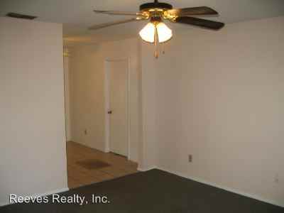 785 Trailwood Dr E - Photo 3 of 5