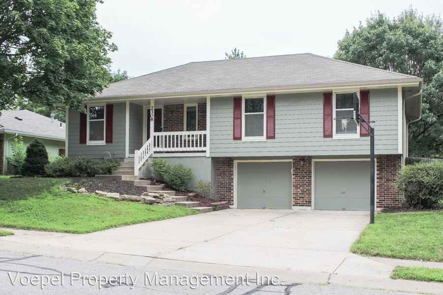 2308 NW 8 St - Photo 2 of 26