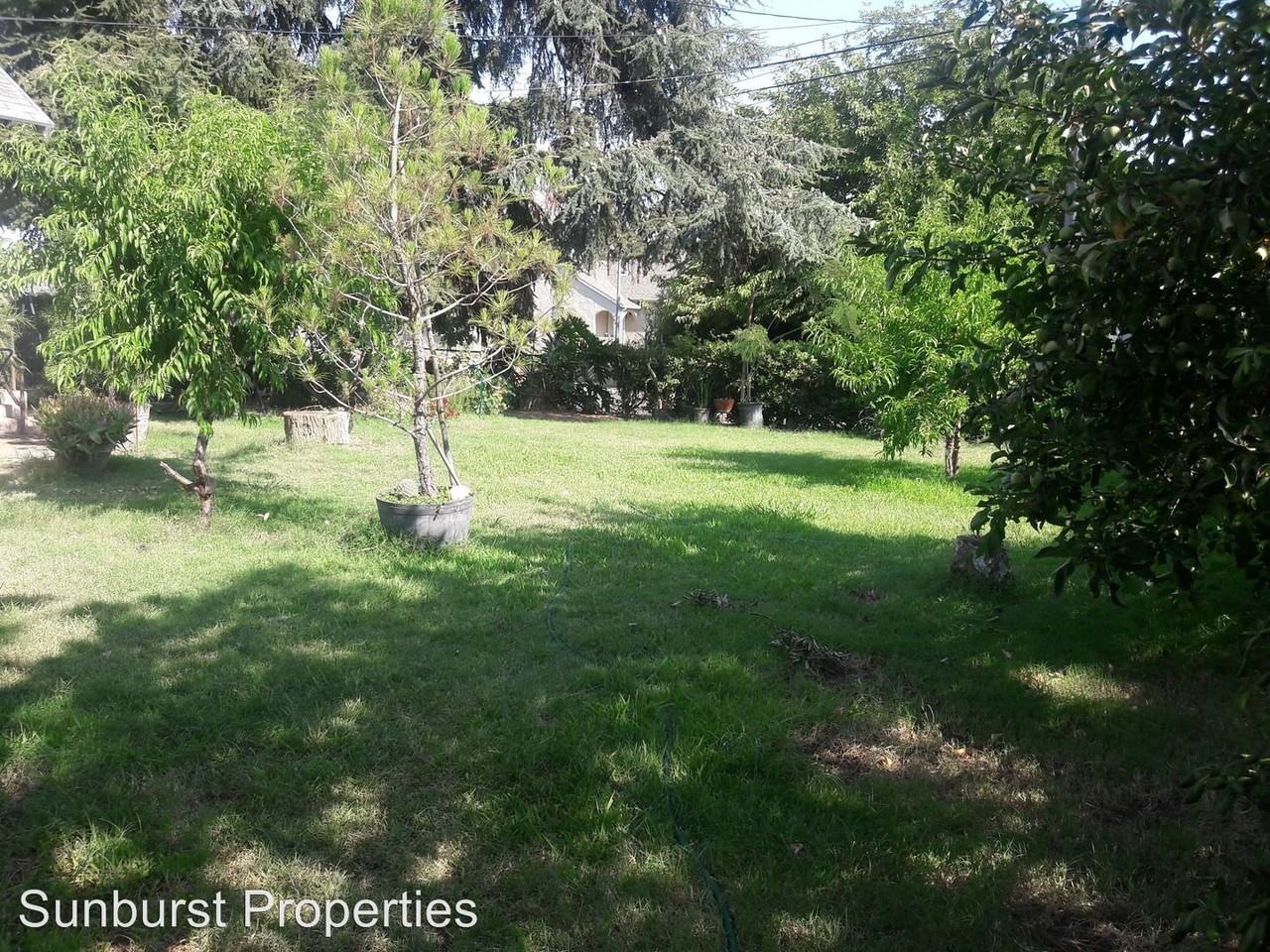 2232 Roanoke Ave - Photo 3 of 13