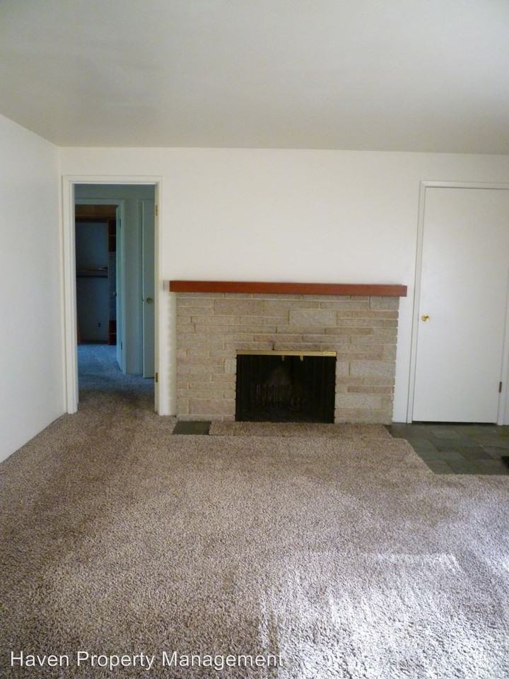 7825 227th Pl SW - Photo 2 of 14