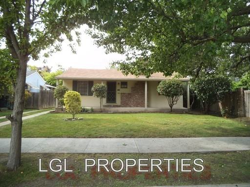 940 4th Ave - Photo 2 of 26