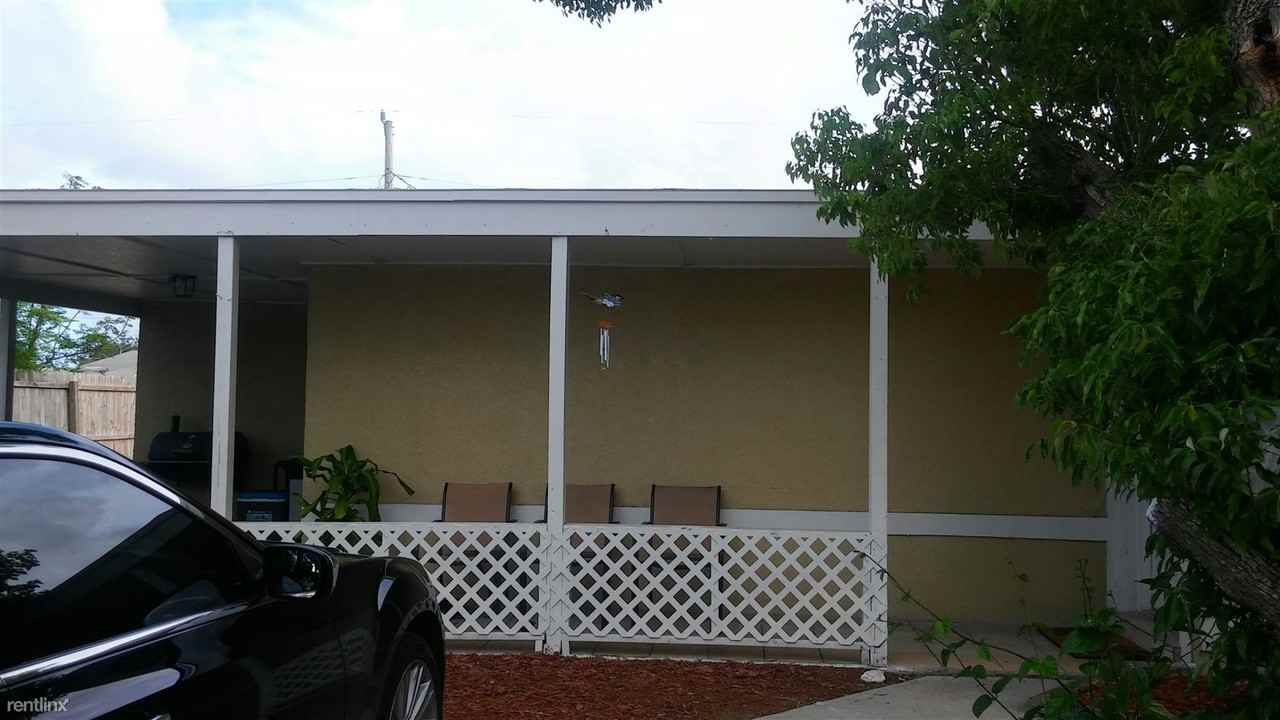 1103 Avon Pl - Photo 2 of 11