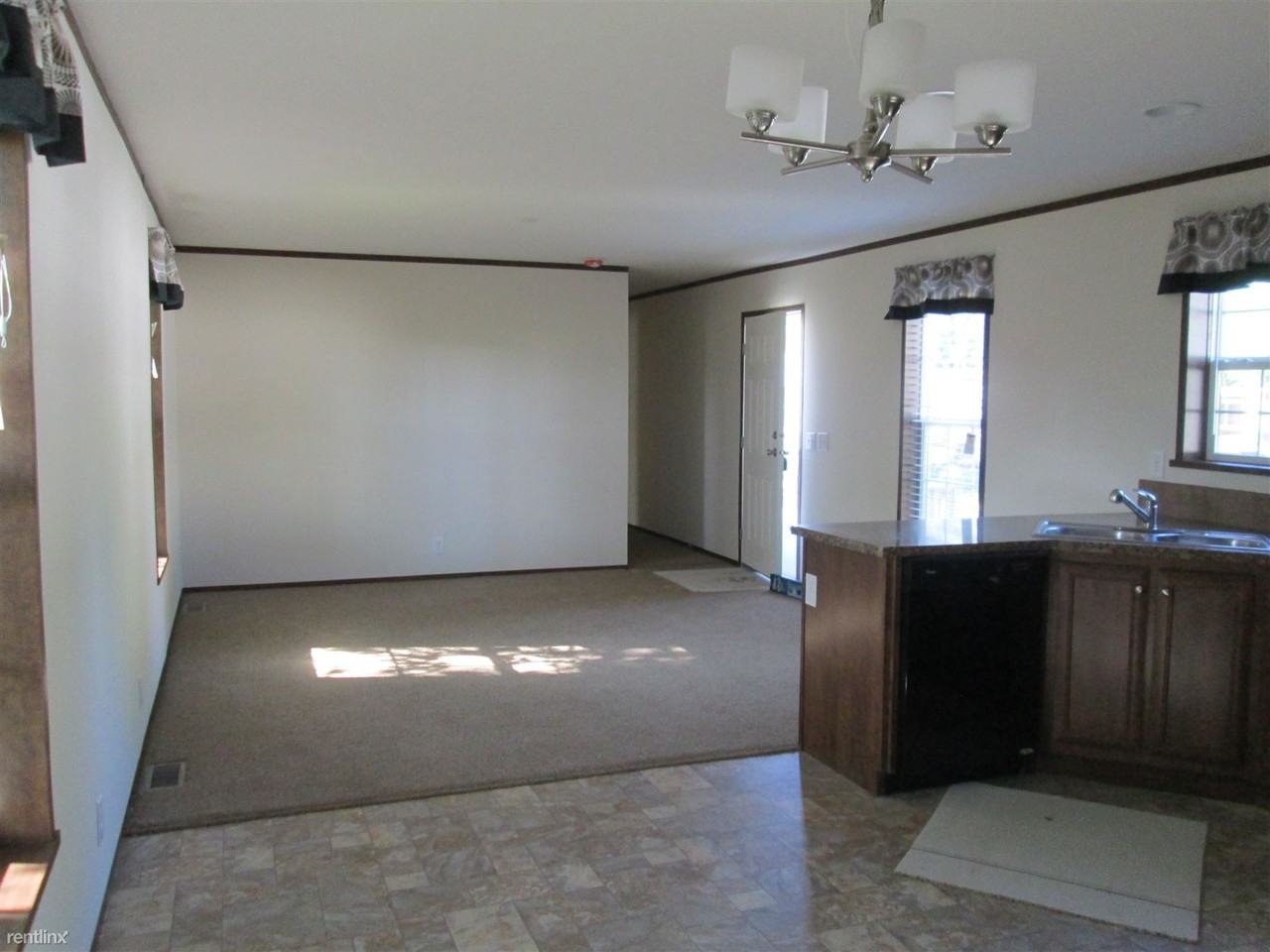36 Colonial Ave - Photo 3 of 4
