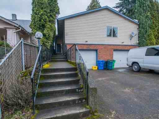 5215 SE Division St - Photo 2 of 15