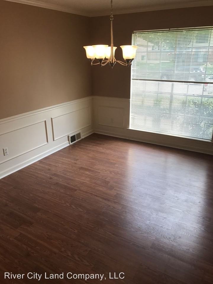 6986 Bent Creek Dr - Photo 3 of 17