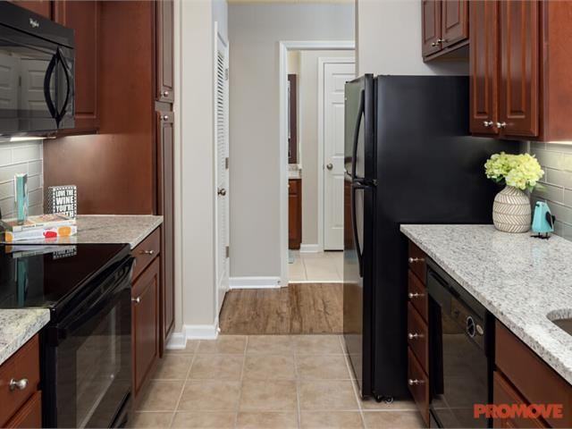 Flats at Perimeter Place - Photo 2 of 10