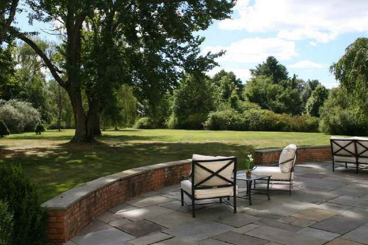 799 Verna Hill Rd - Photo 2 of 22