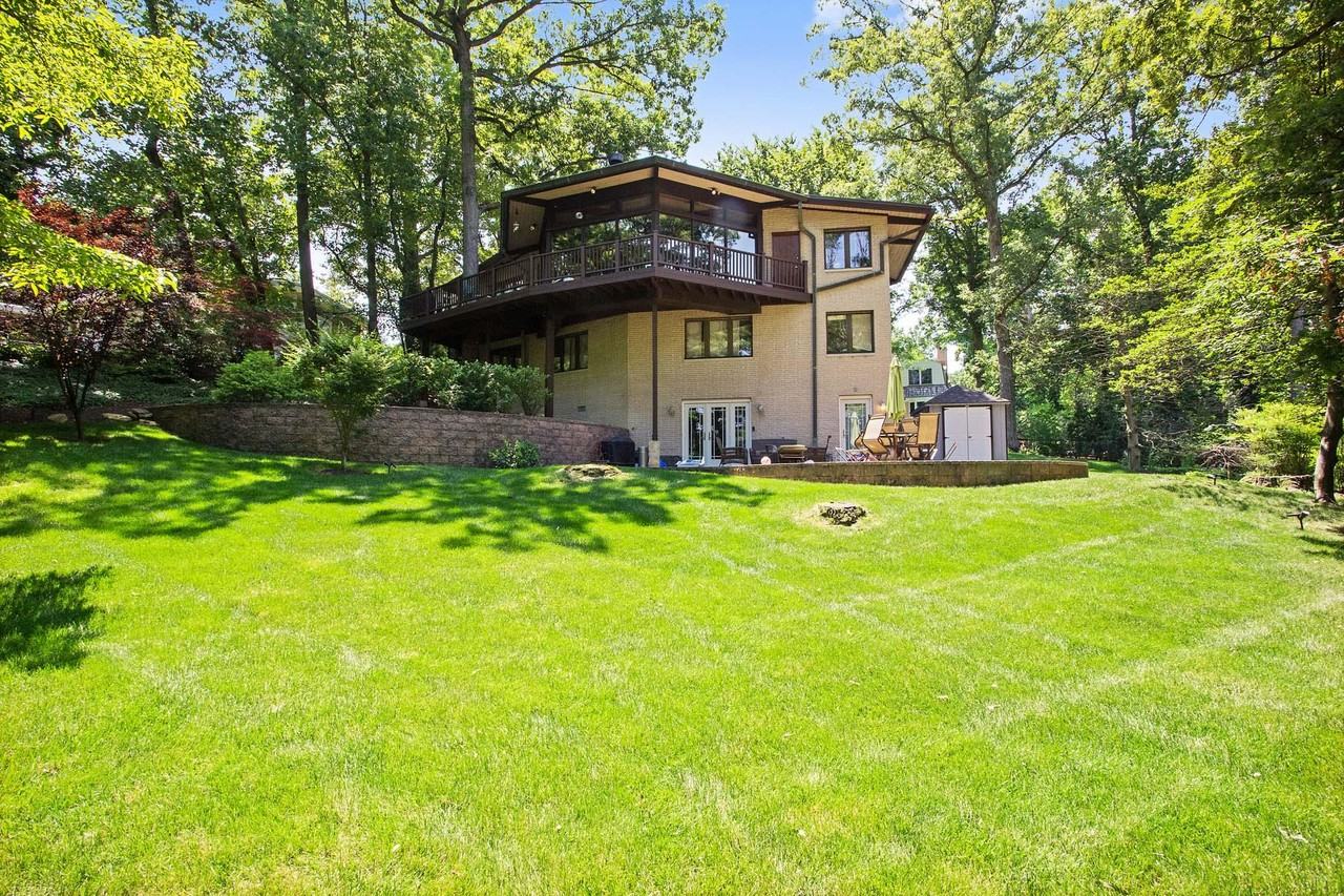 2720 N Fillmore St - Photo 2 of 30