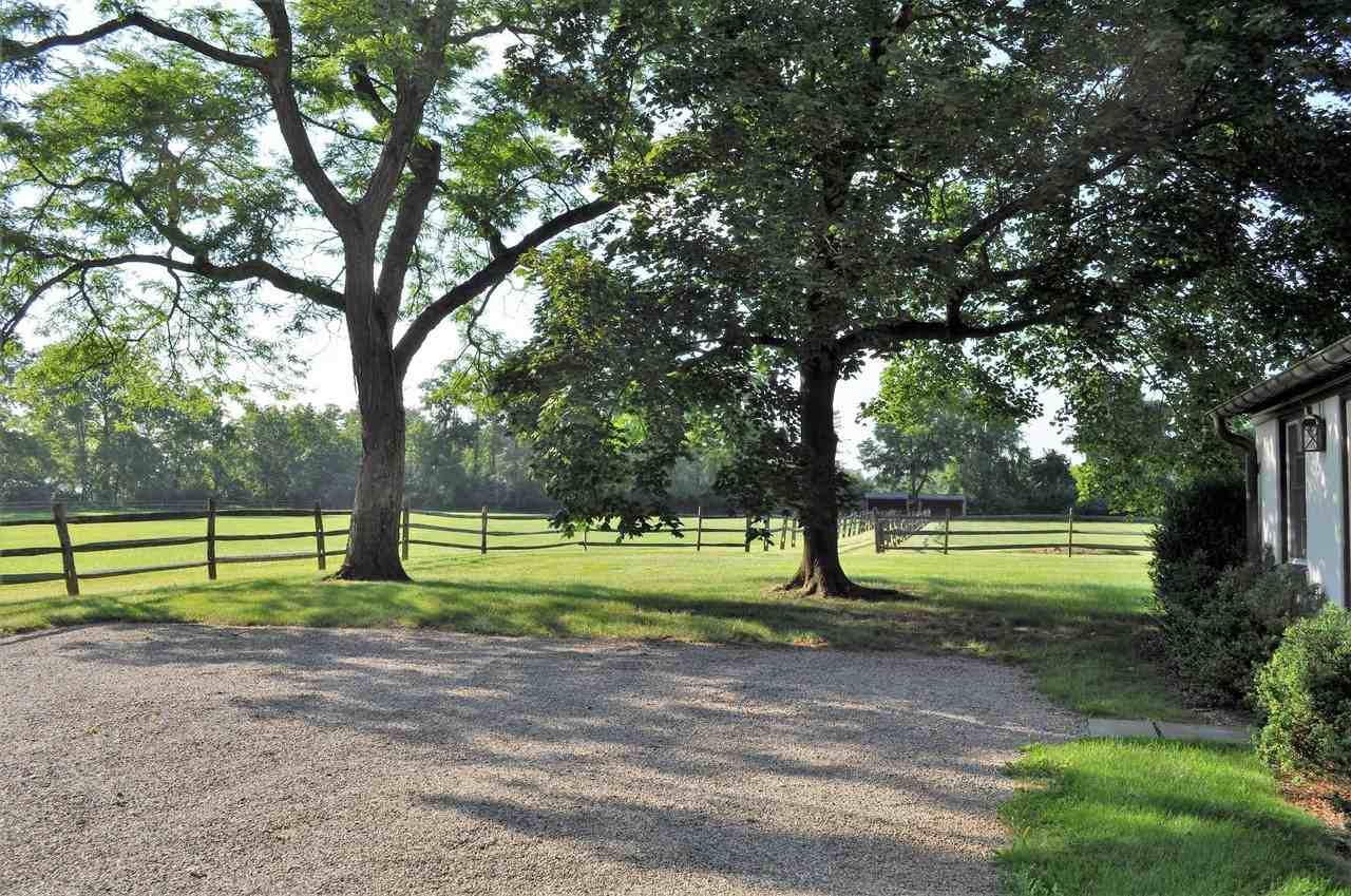 1440 Larger Cross Rd N - Photo 2 of 12