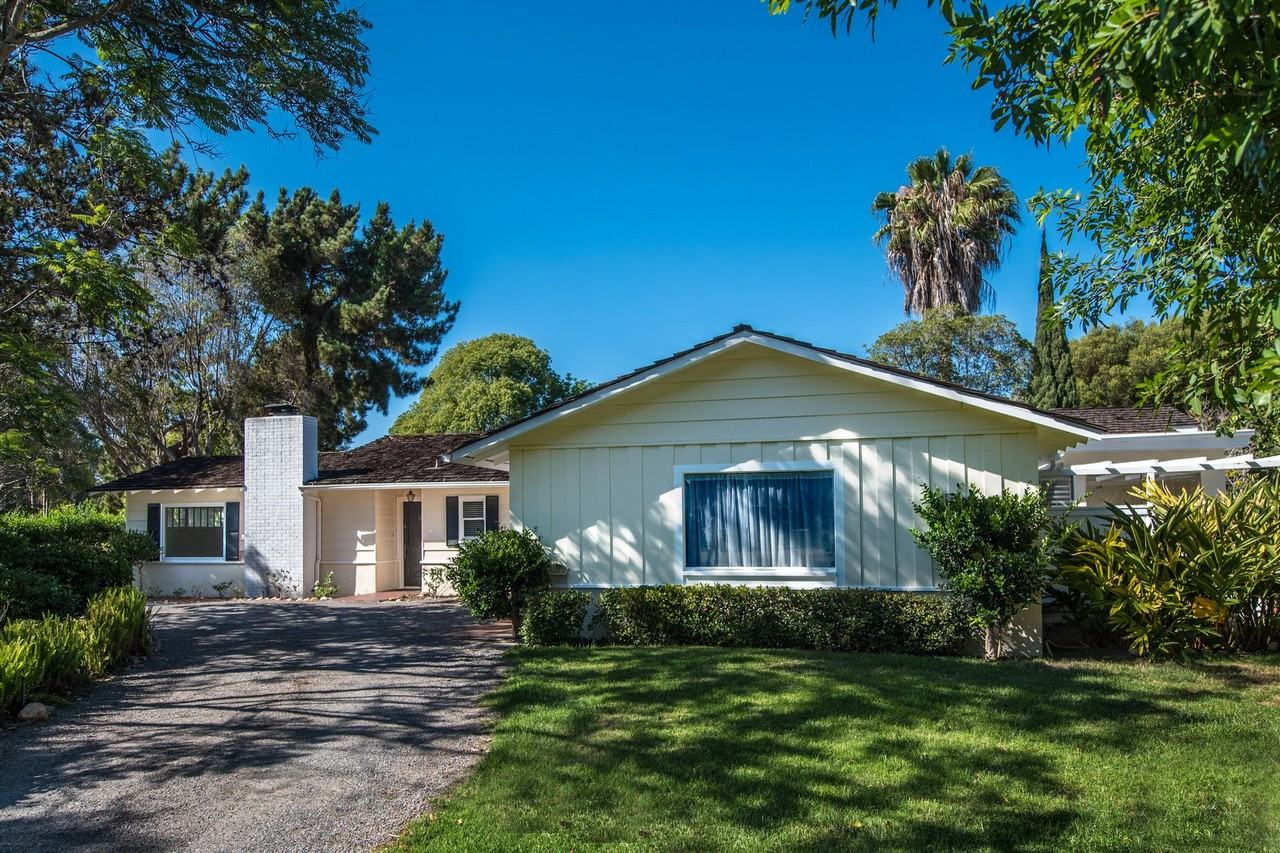 6120 El Romero - Photo 2 of 10