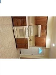 109 Bryant Ave - Photo 2 of 15