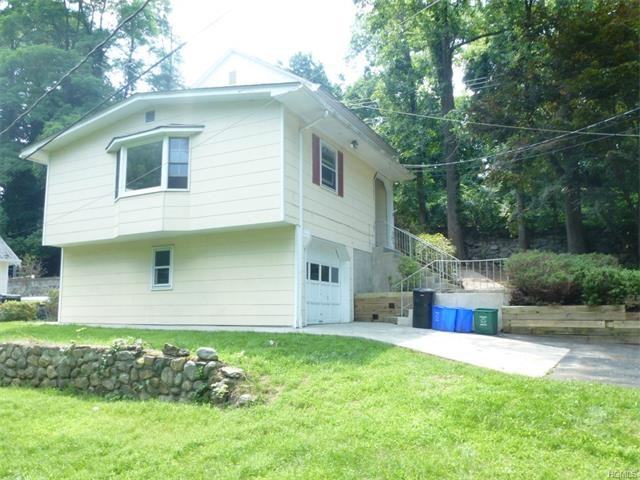 1 Bedford Ln - Photo 2 of 25