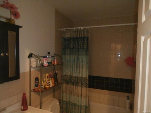 610 Kennedy Dr - Photo 2 of 9