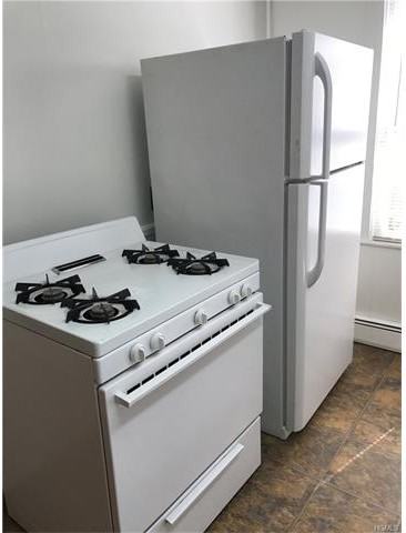 4 School House Ln - Photo 2 of 6