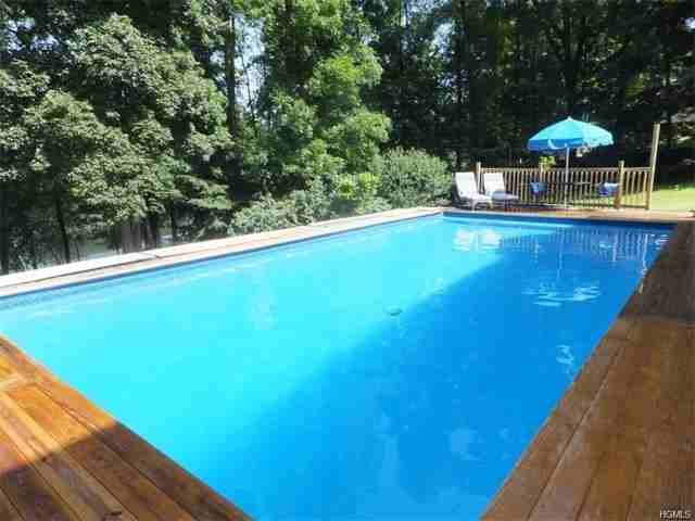 49 Bender Rd - Photo 3 of 24