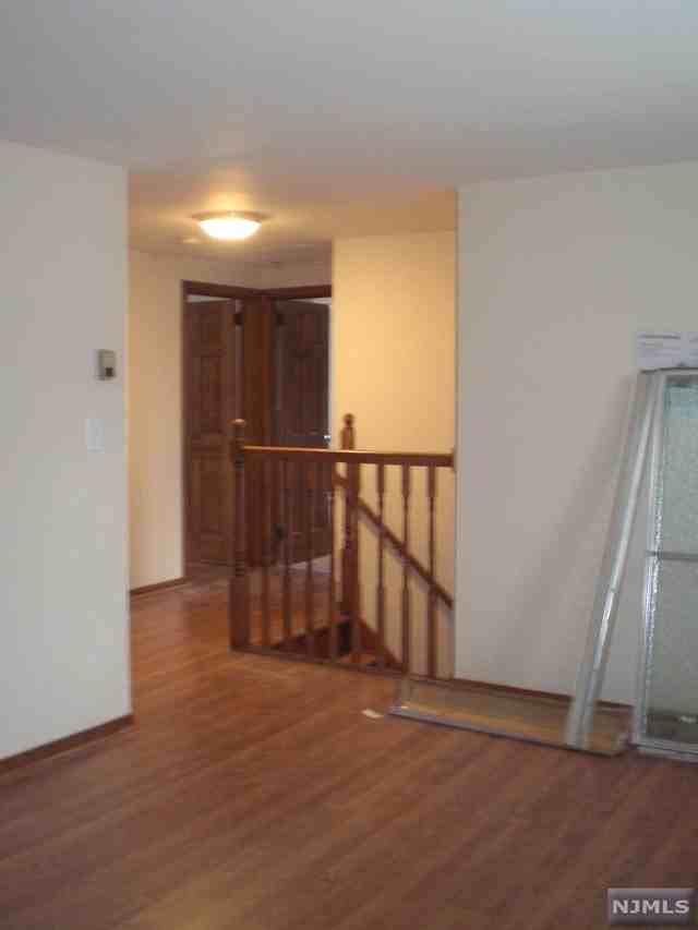 208 Madison Ave - Photo 3 of 22