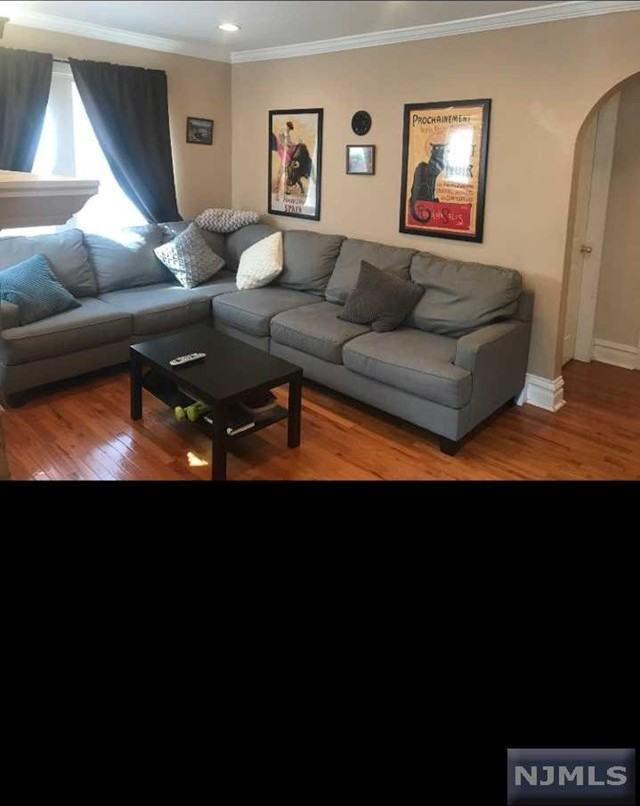 53 Park Ave - Photo 2 of 12