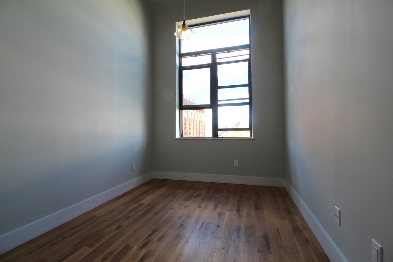 186 Wilson Avenue #27SA