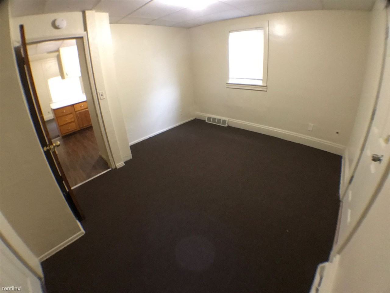 100 Bessemer Ave - Photo 3 of 6