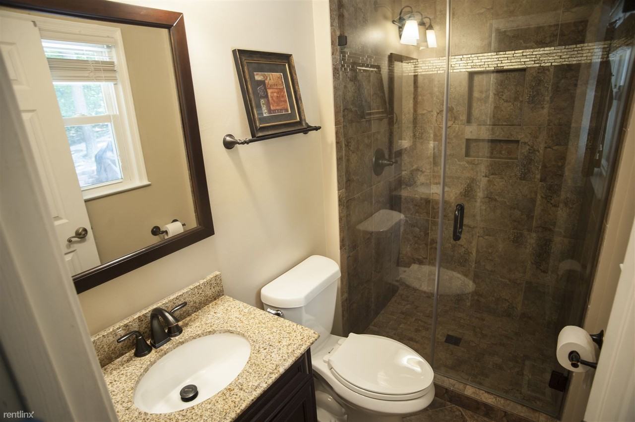 16214 Sheffield Dr - Photo 3 of 6