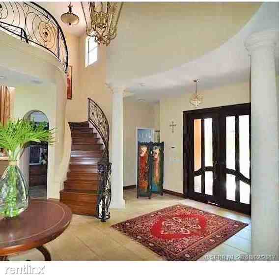 18640 SW 17th Ct - Photo 3 of 22