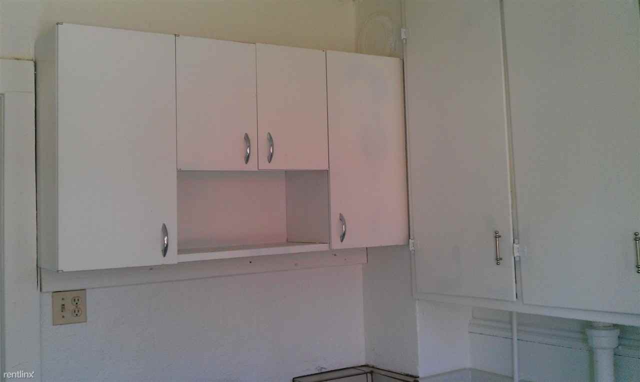 10 Mill St - Photo 3 of 11