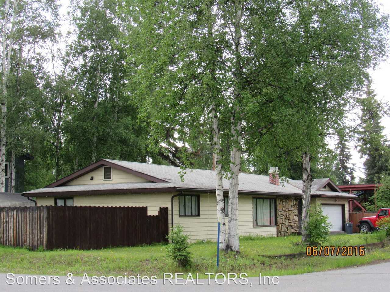 99 D St - Photo 2 of 12