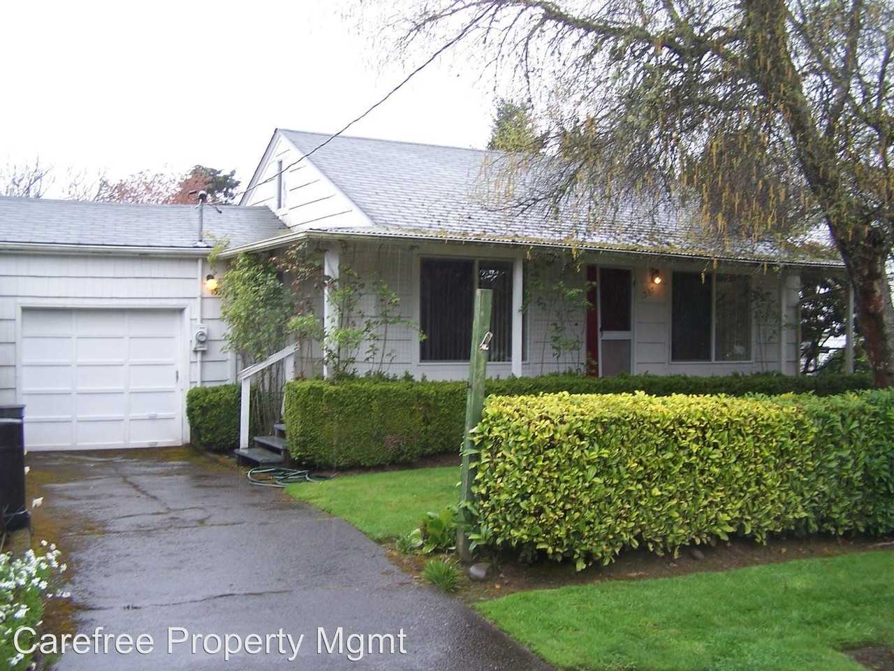 1537 SW Dolph St - Photo 3 of 10