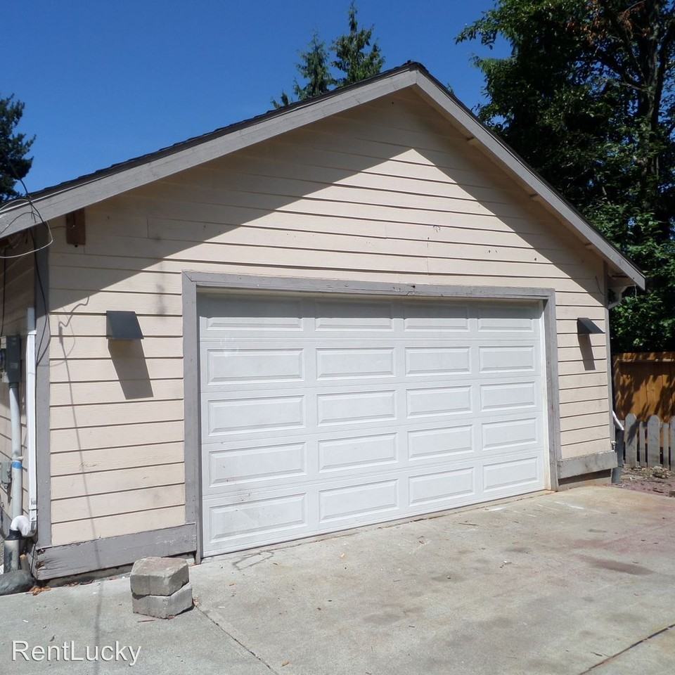 13952 56th Ave S - Photo 3 of 13