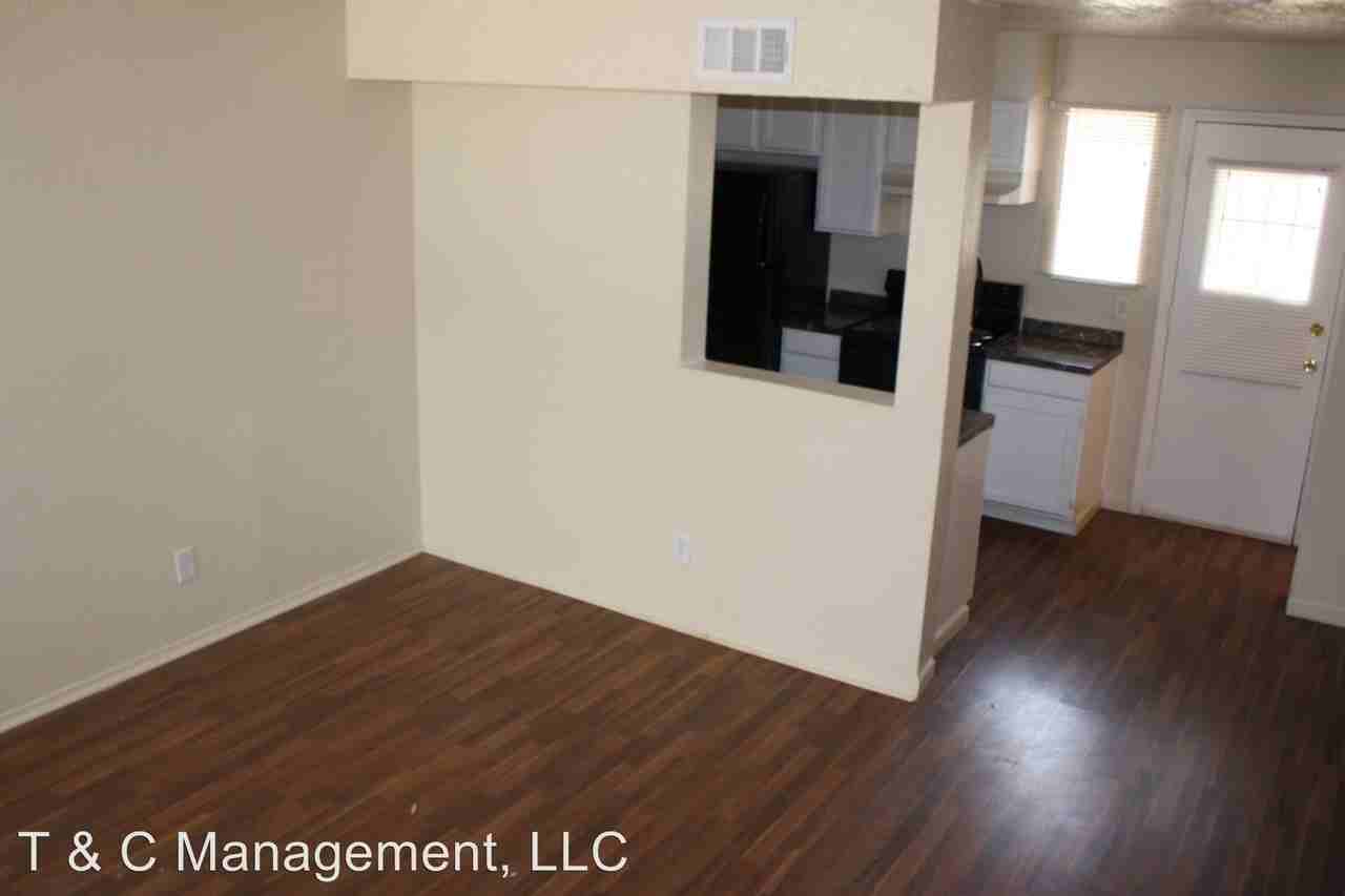 5315 Yucca Circle NW - Photo 3 of 17