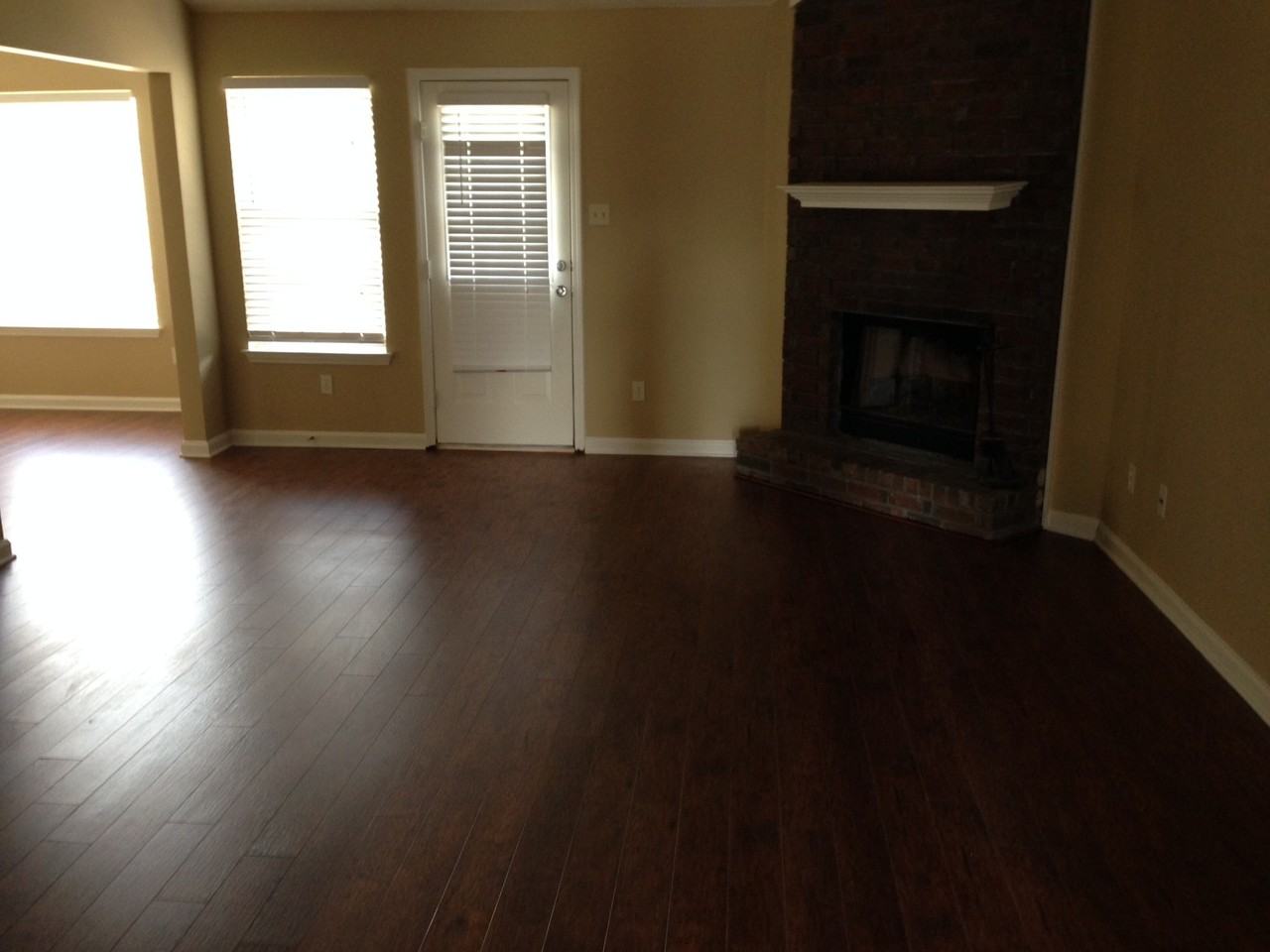 8036 Sandywood Ln - Photo 2 of 10