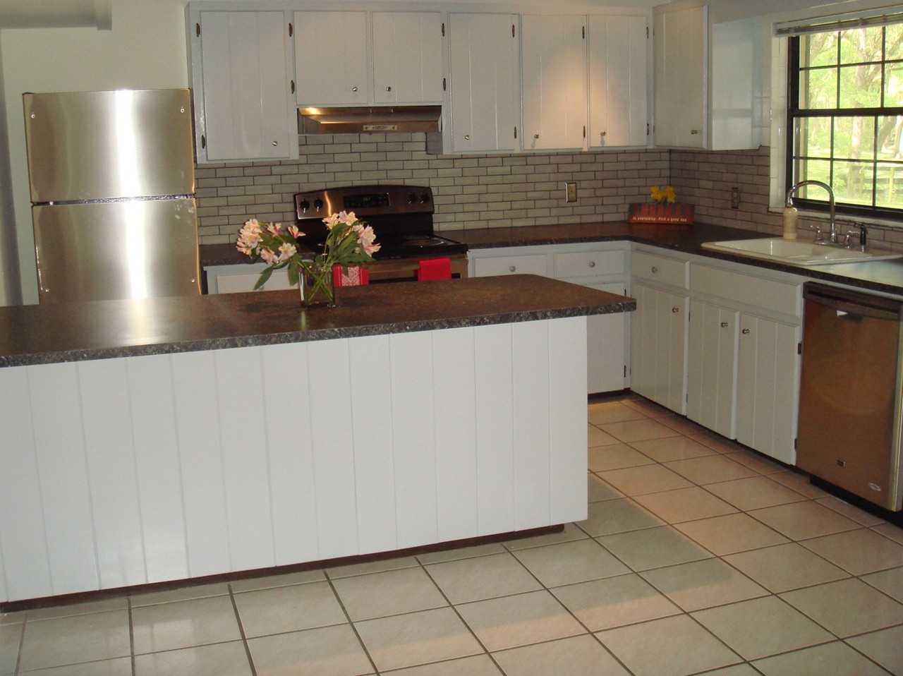 3 Lake Wood Cir - Photo 3 of 15