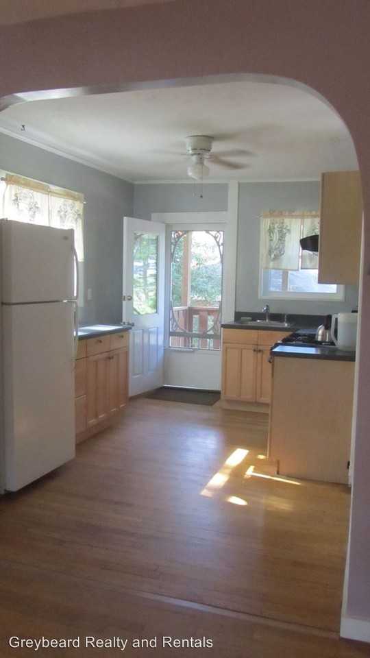 23 White Fawn Dr #B - Photo 3 of 15