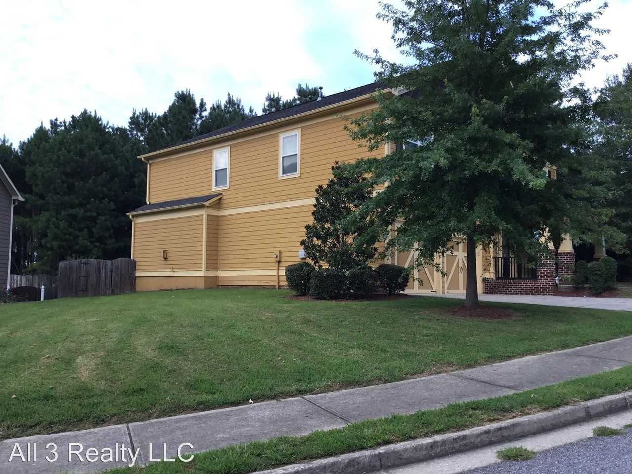300 New Point Ln - Photo 2 of 33