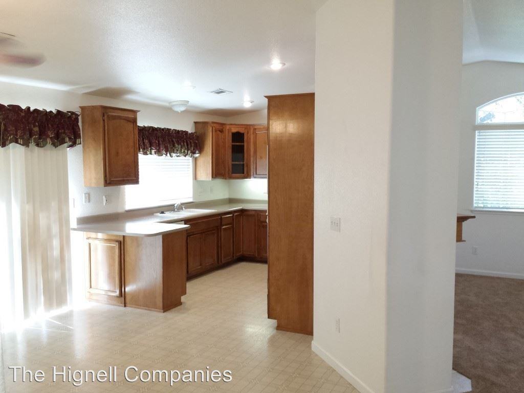 3601 Stokes Ct - Photo 3 of 21