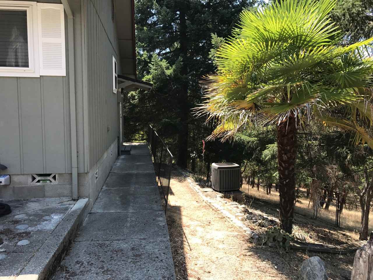 263 Saddle Ln - Photo 3 of 13