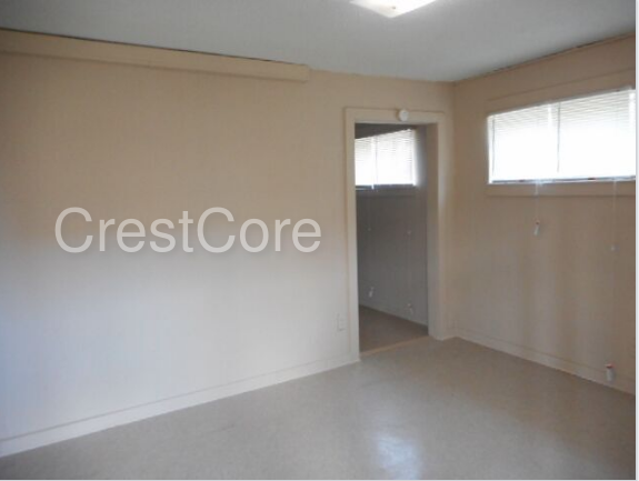 228 S Lauderdale St #1 - Photo 2 of 7