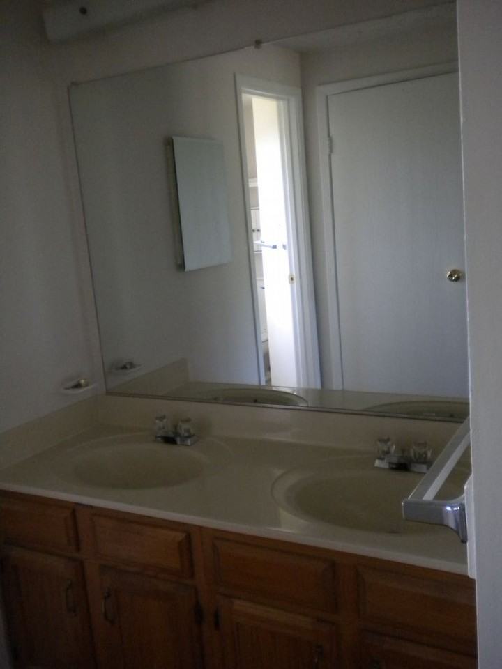 3155 Midland Rd - Photo 3 of 15