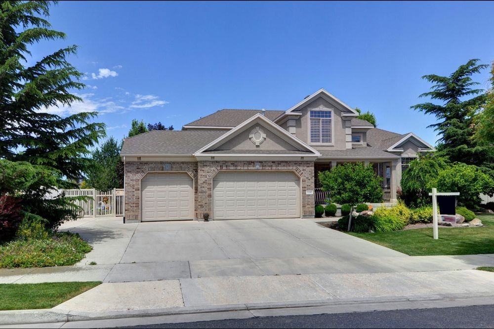 11182 Belmont Hills Pl - Photo 3 of 36