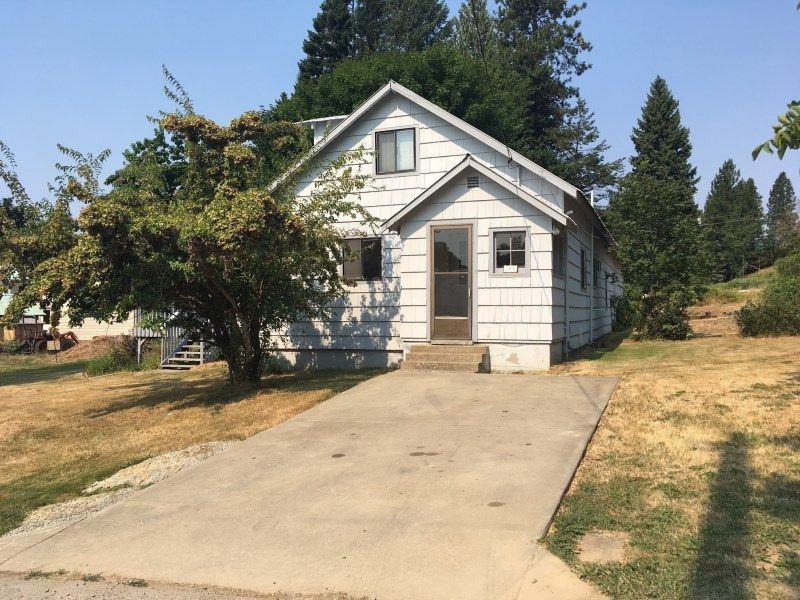 203 Cedar St - Photo 2 of 9