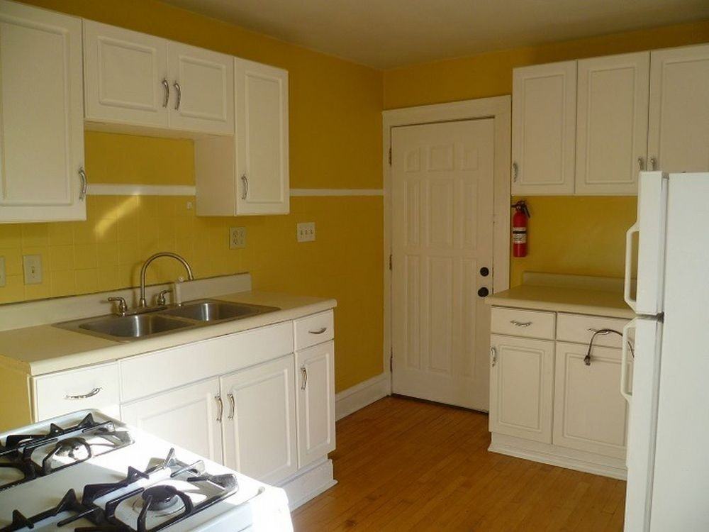 2214 S Allis St - Photo 2 of 11