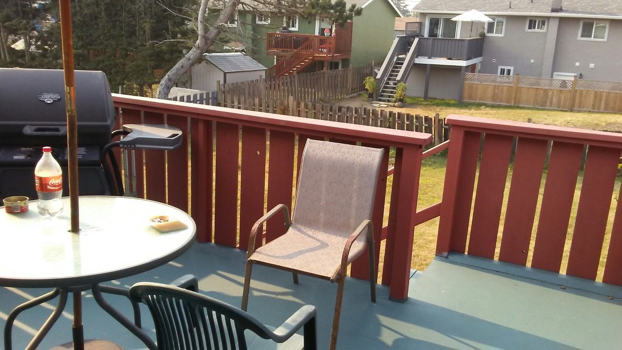 2173 Bradford Avenue - Photo 3 of 7